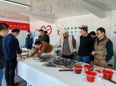 山東省文化和旅游廳 工作動態(tài) 省文化和旅游廳組織書畫家開展文化惠民“情暖夕陽”志愿服務活動